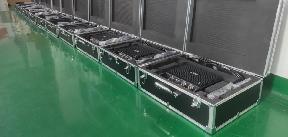 Suntor Portable Tactical Wireless Transmitter with GPS and Emergency Alert Manpack Mesh Radio